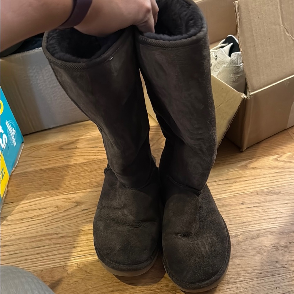 UGG Brown Suede Boots Comfortable Everyday Wear